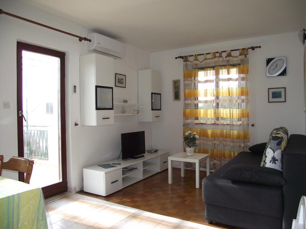 Apartment Tanja Вела-Лука Экстерьер фото